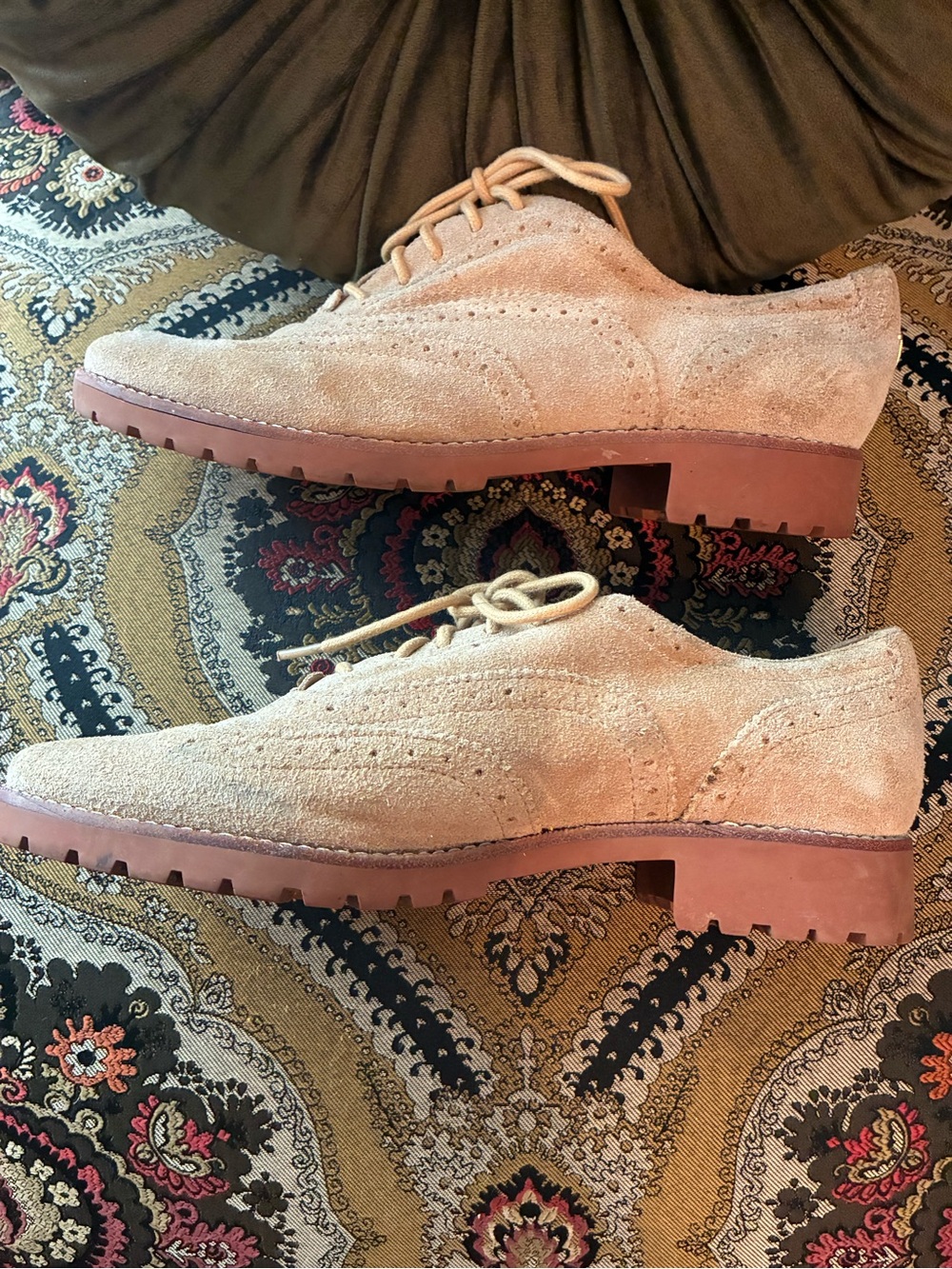 Sperry Beige Genuine Leather Lug-Sole Wingtip Oxfords. Size 7M